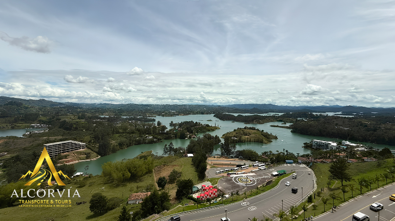 Tour Privado Guatapé y Piedra del Peñol