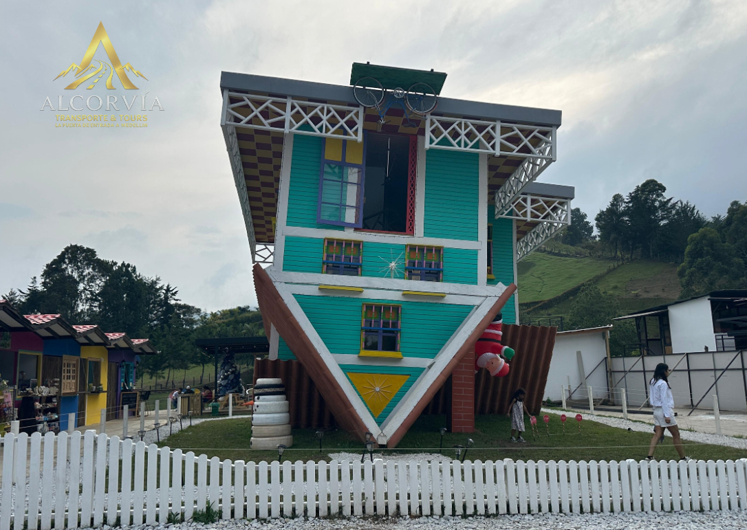 Tour Privado Guatapé y Piedra del Peñol